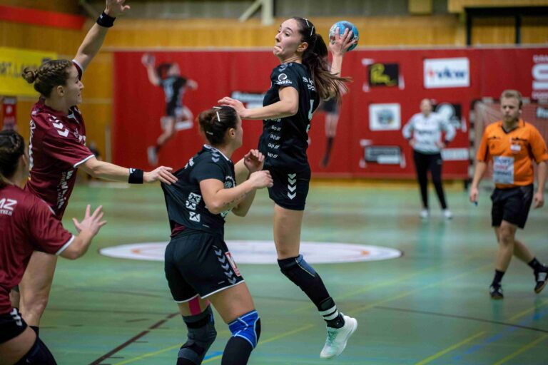 MIT VERSTÄRKUNG ZUM SIEG