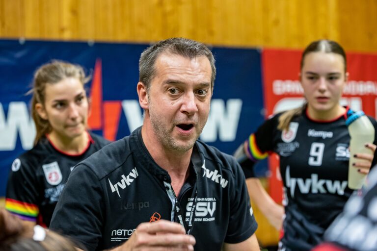 EINZUG INS CUP-VIERTELFINALE